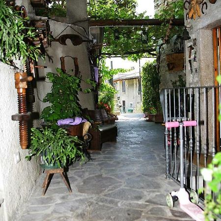 Appartamenti Serena - La Grotta Гарньяно Екстер'єр фото