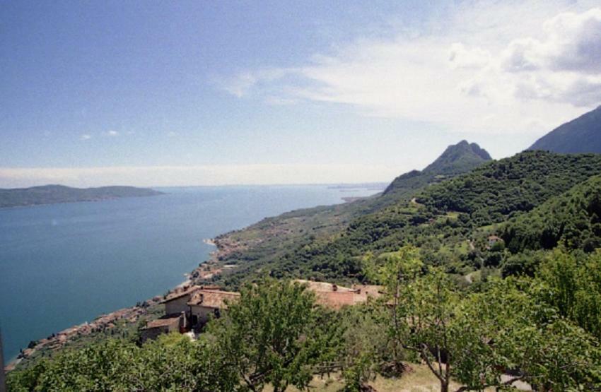 Appartamenti Serena - La Grotta Гарньяно Екстер'єр фото